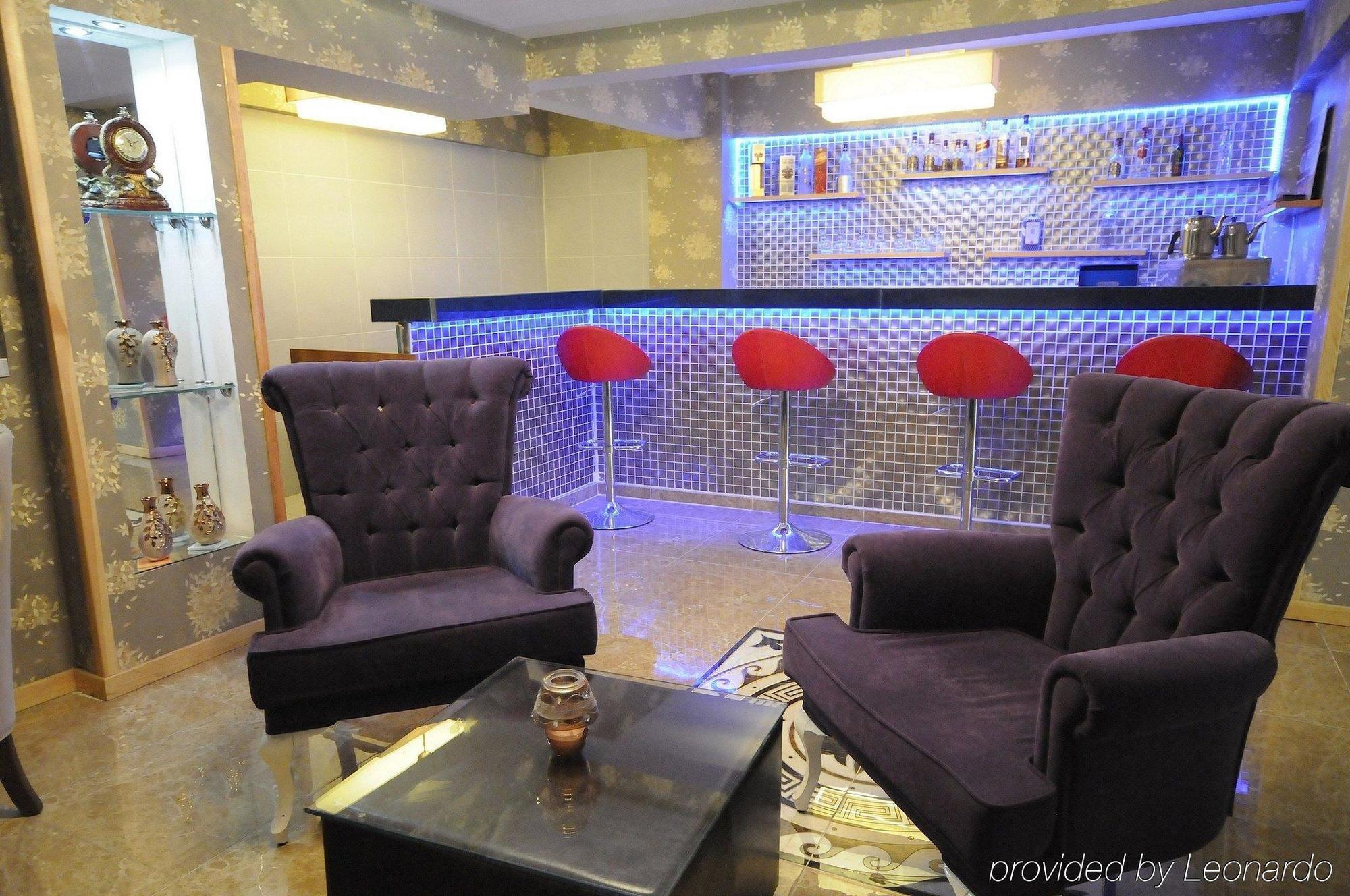 Otel Tamara 3*